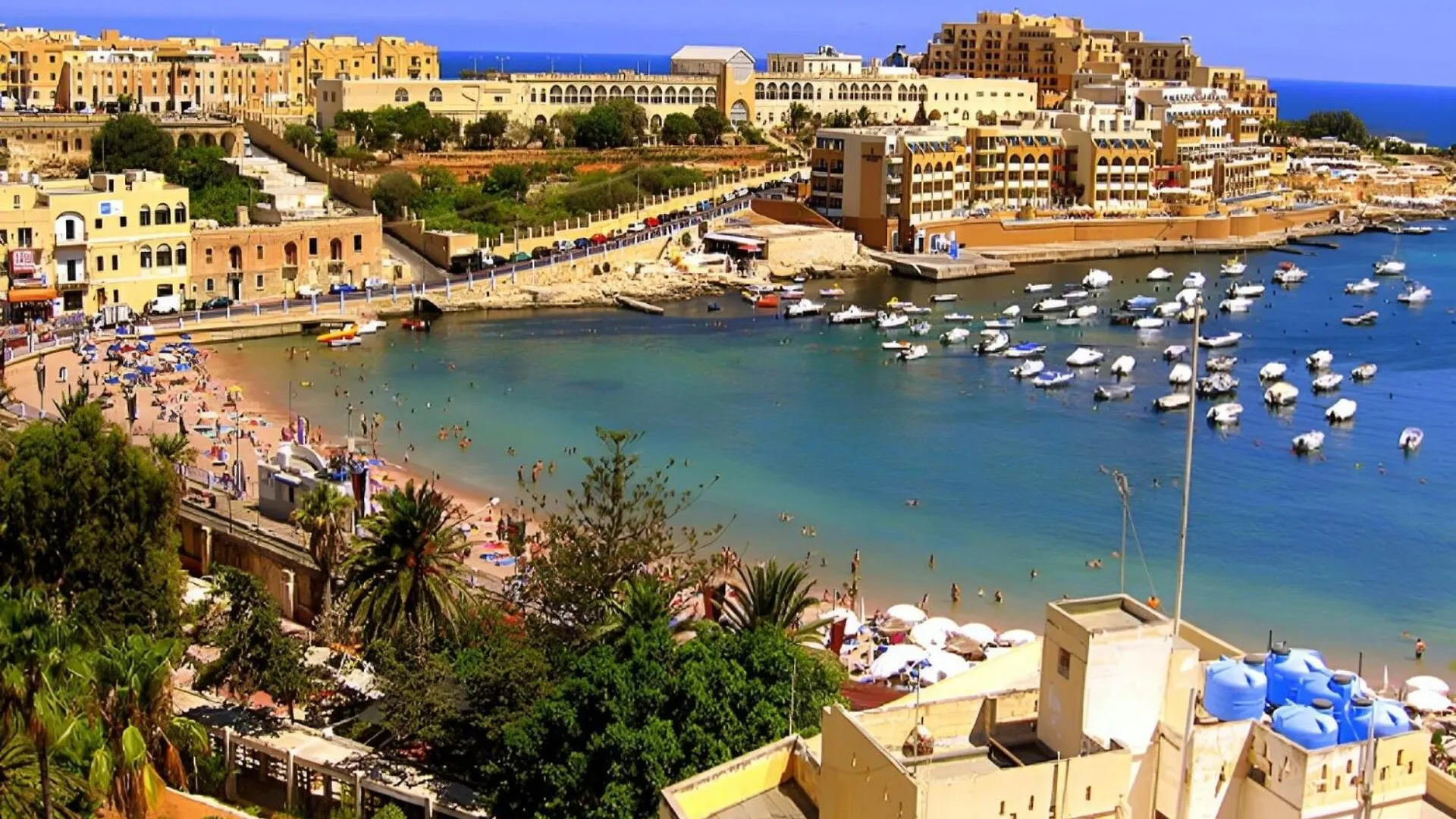 Premier Seafront Living: Ultra-Luxury In Sliema Apartment Malta