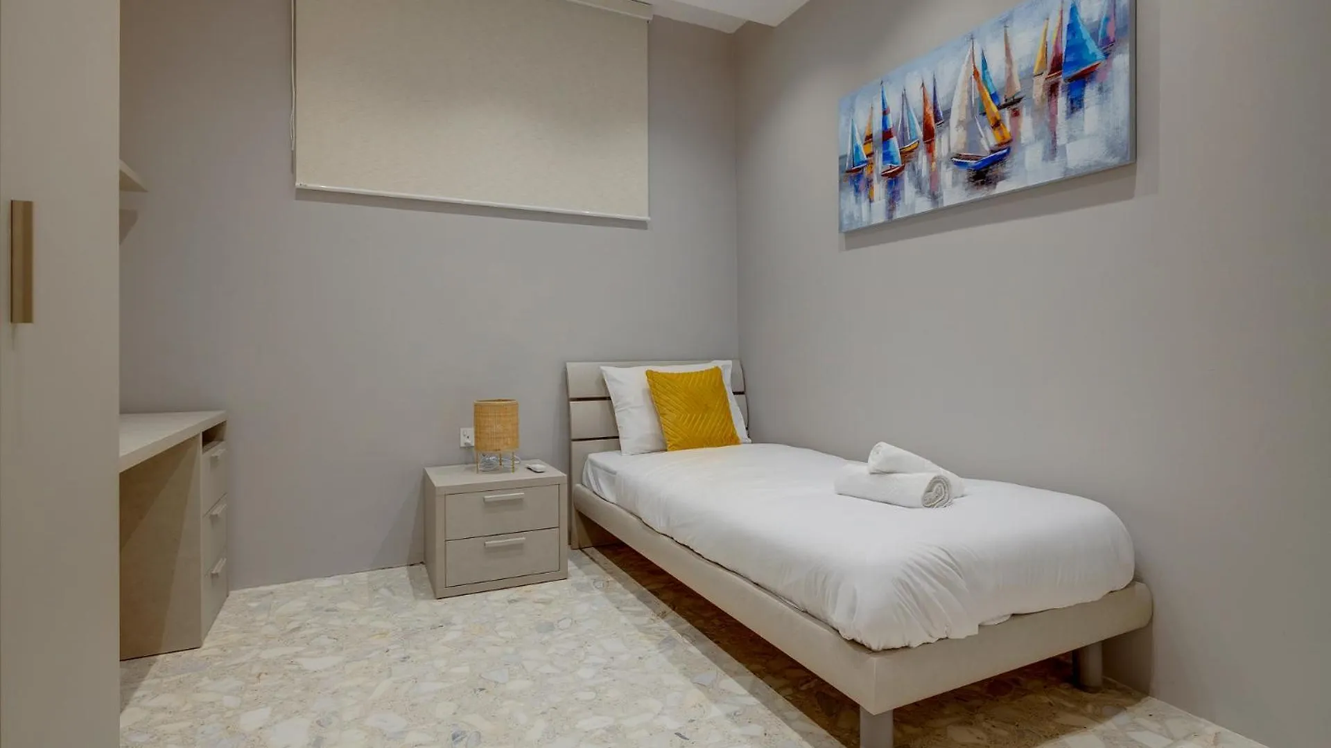 Premier Seafront Living: Ultra-Luxury In Sliema Apartment Malta