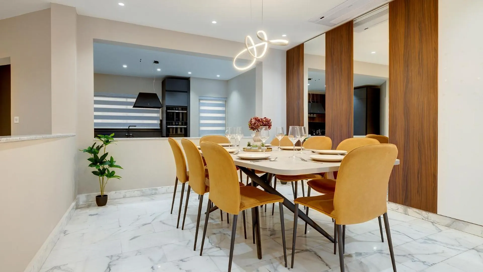 Premier Seafront Living: Ultra-Luxury In Sliema Apartment