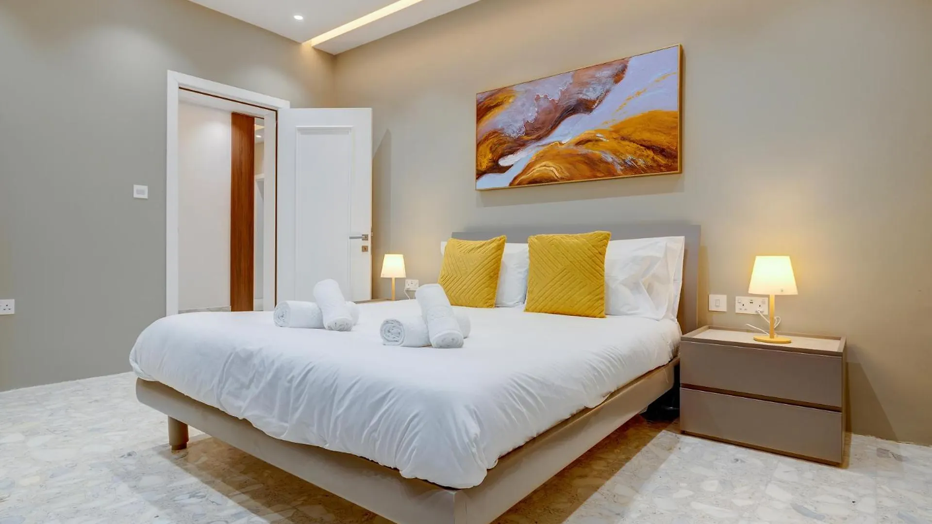 Premier Seafront Living: Ultra-Luxury In Sliema Apartment 0*,  Malta