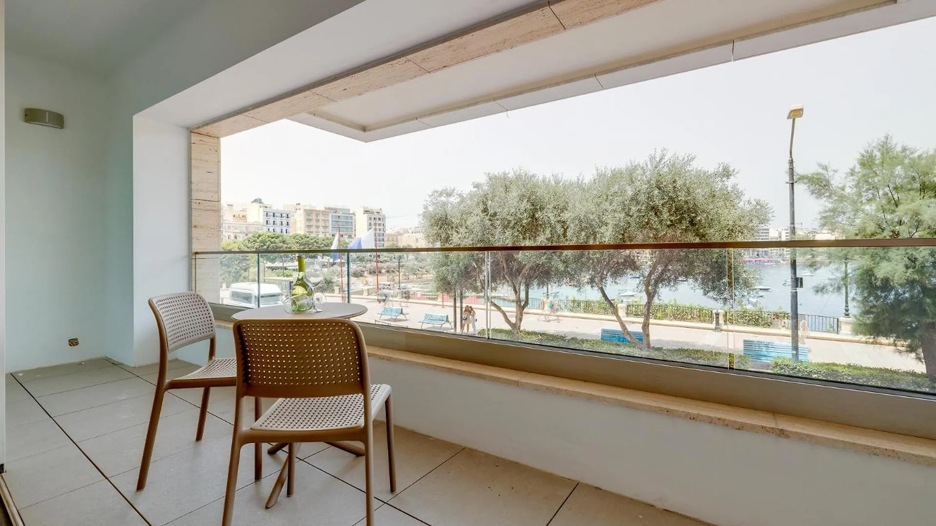 Premier Seafront Living: Ultra-Luxury In Sliema Apartment Malta