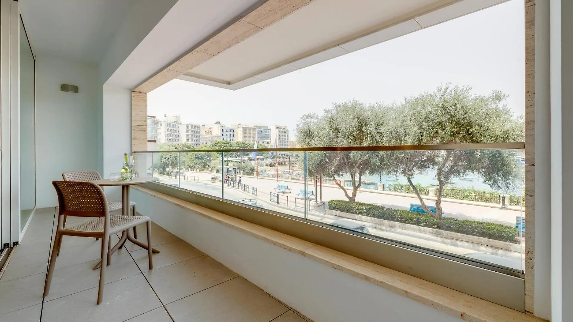 Premier Seafront Living: Ultra-Luxury In Sliema Apartment 0*,  Malta