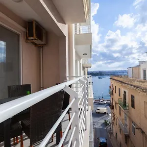 Seaside View Close To Ferries By Jl Appartamento
